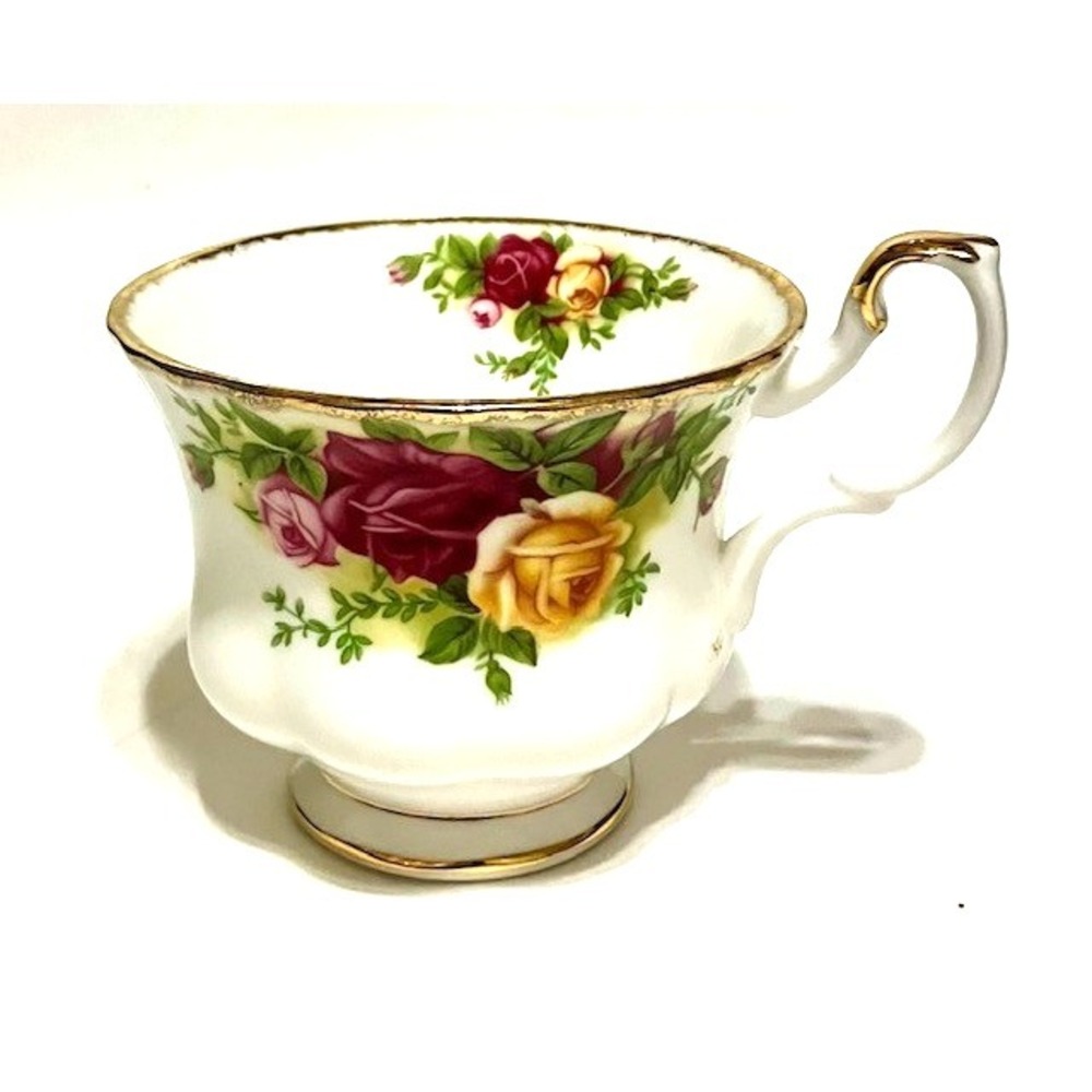 1962 Vintage Old Country Roses Cup by Royal Albert